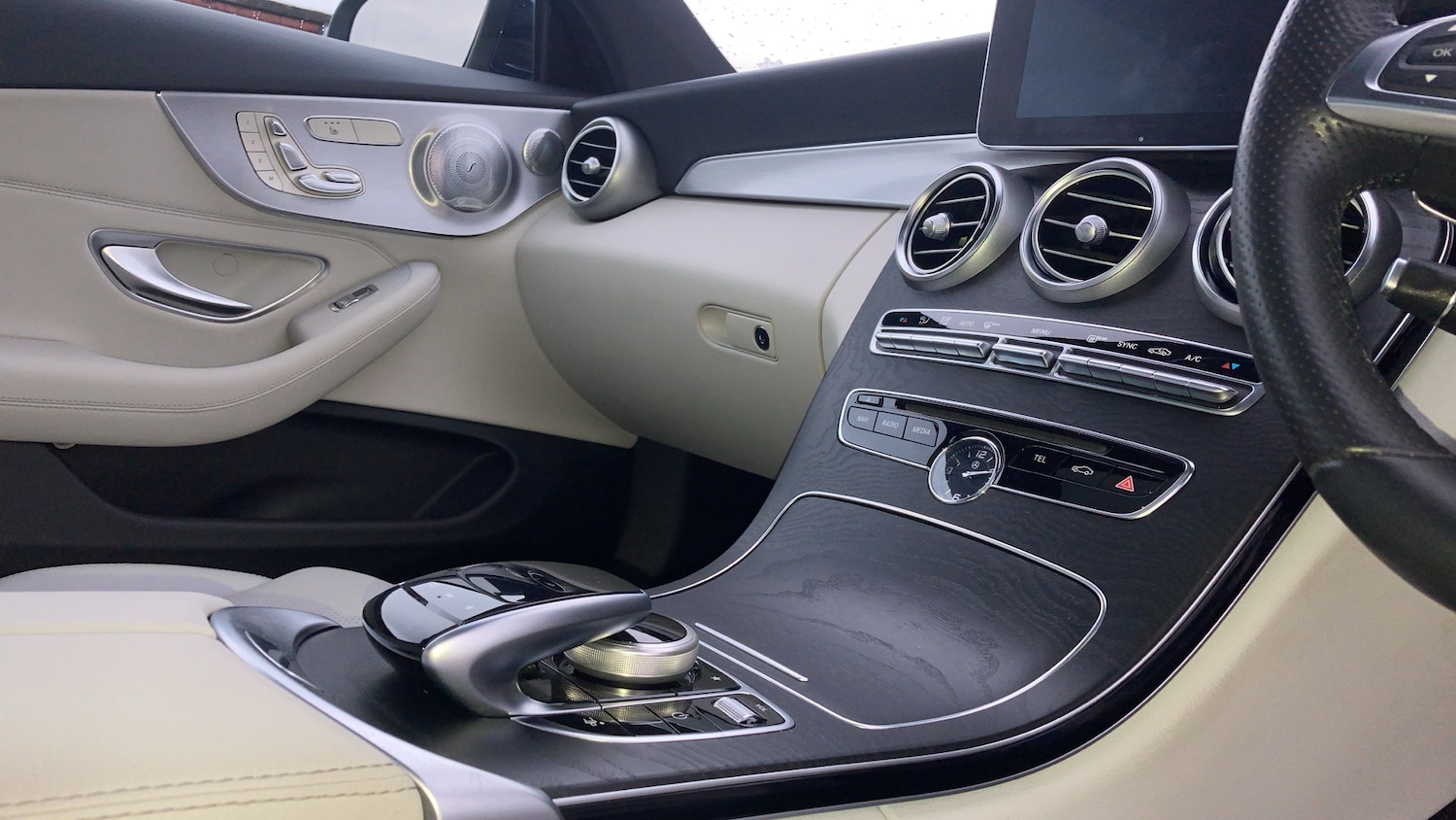 Used Mercedes-Benz C Class 2018 for sale - 76492072: Photo 18