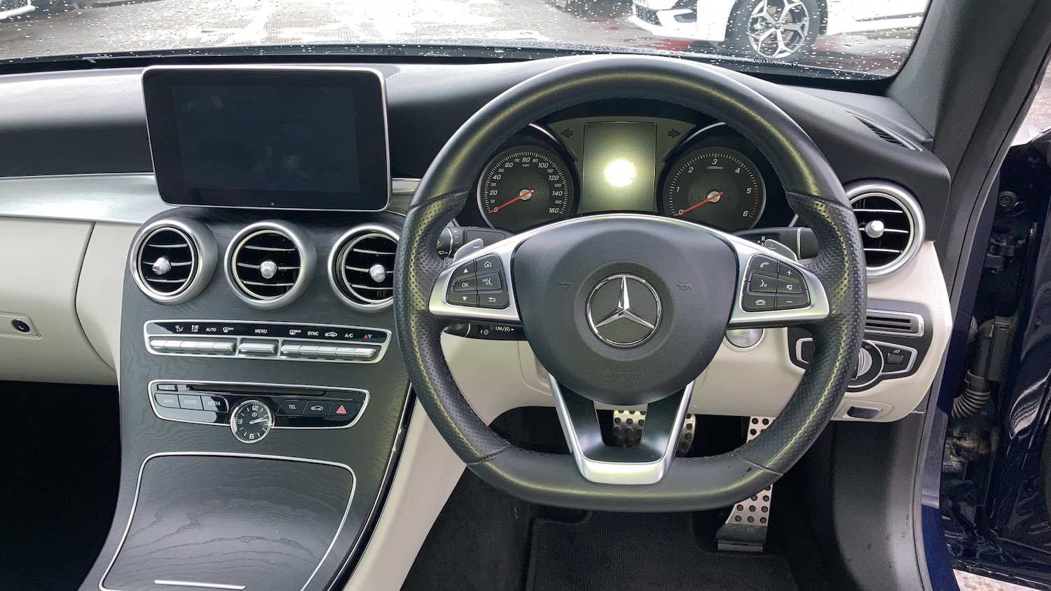 Used Mercedes-Benz C Class 2018 for sale - 76492072: Photo 19