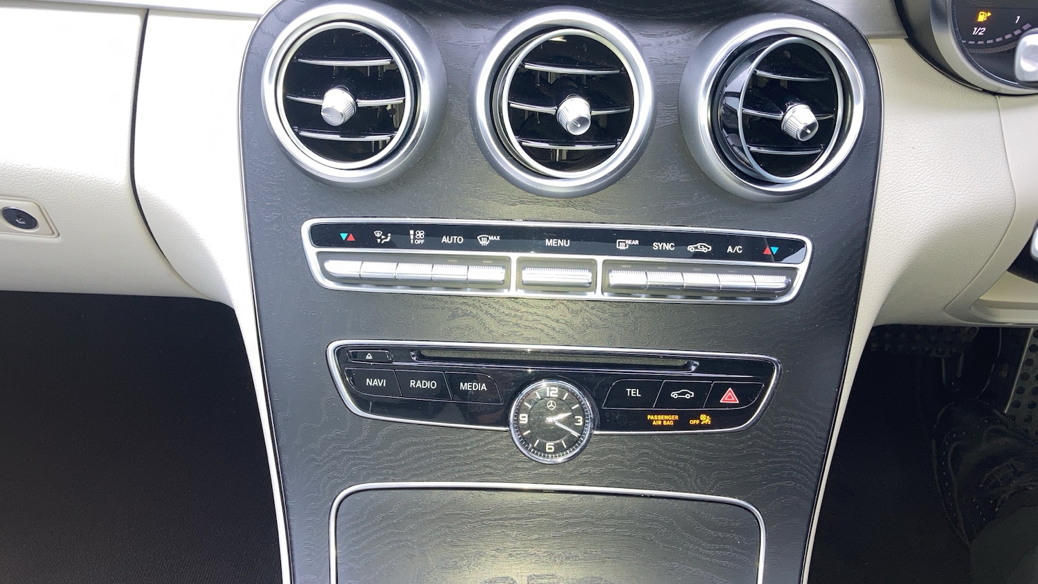 Used Mercedes-Benz C Class 2018 for sale - 76492072: Photo 49