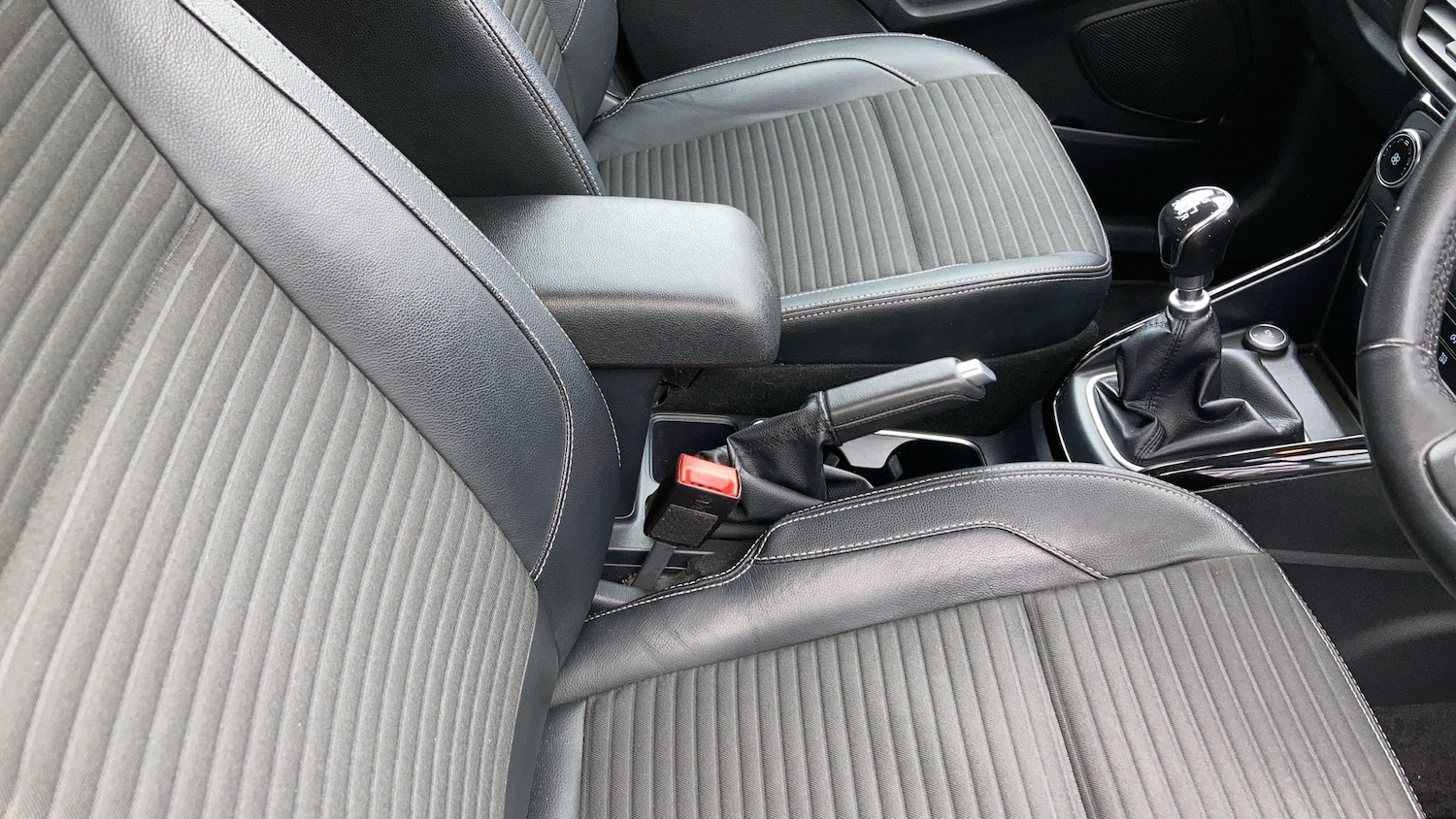 Used Ford Ecosport 2018 for sale - 77353444: Photo 16