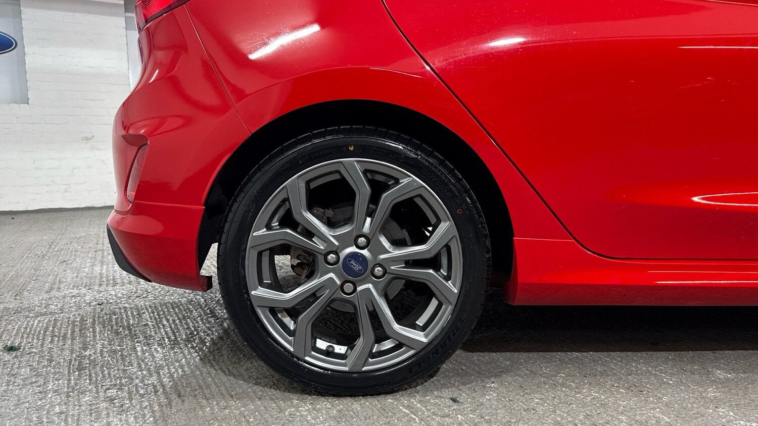 Used Ford Fiesta 2018 for sale - 78040178: Photo 32