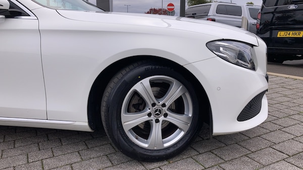 Used Mercedes-Benz E-Class 2018 for sale - 76233052: Photo 38