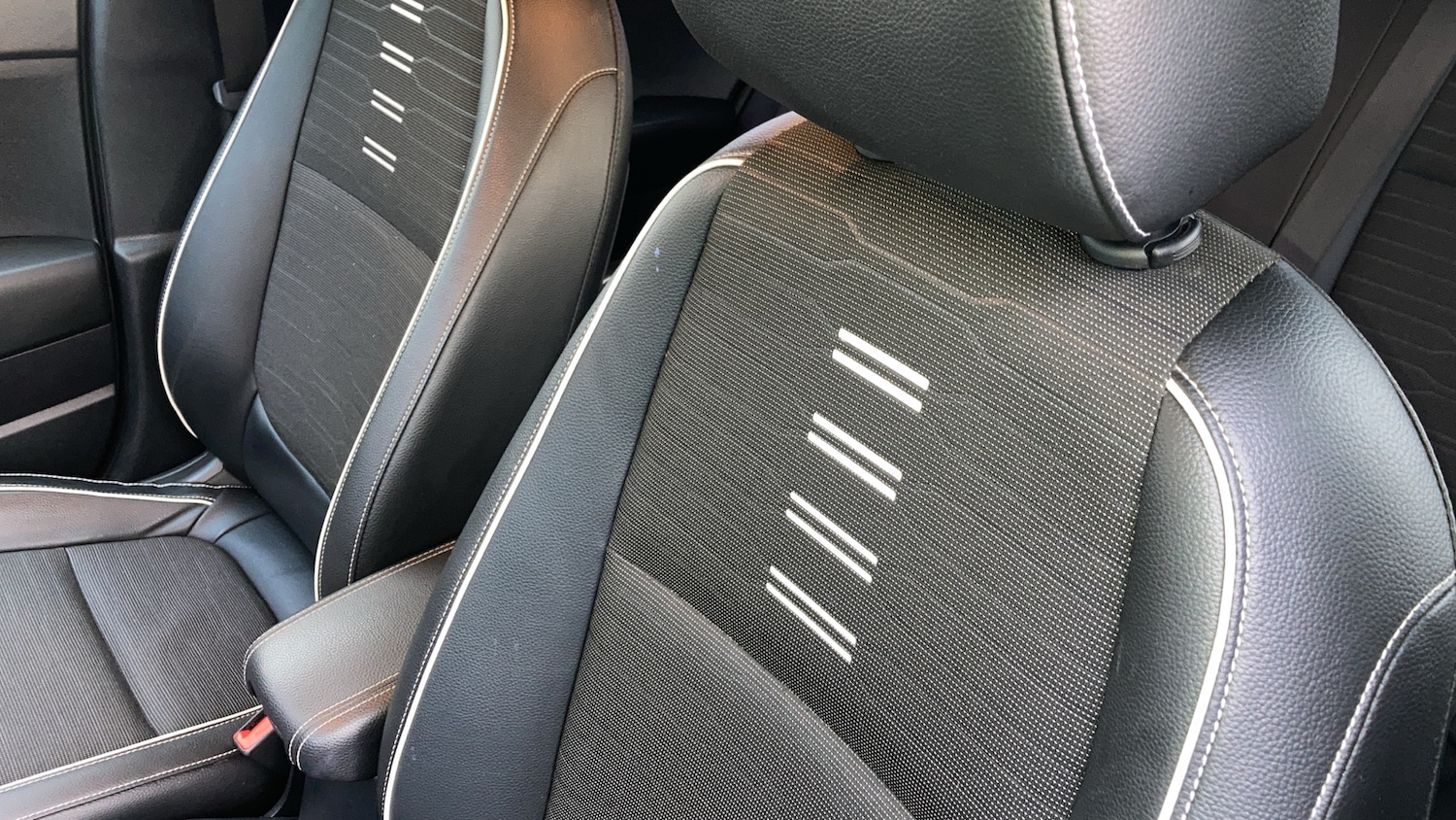 Used Kia Stonic 2022 for sale - 76958406: Photo 13