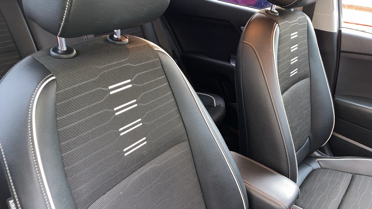 Used Kia Stonic 2022 for sale - 76958406: Photo 15