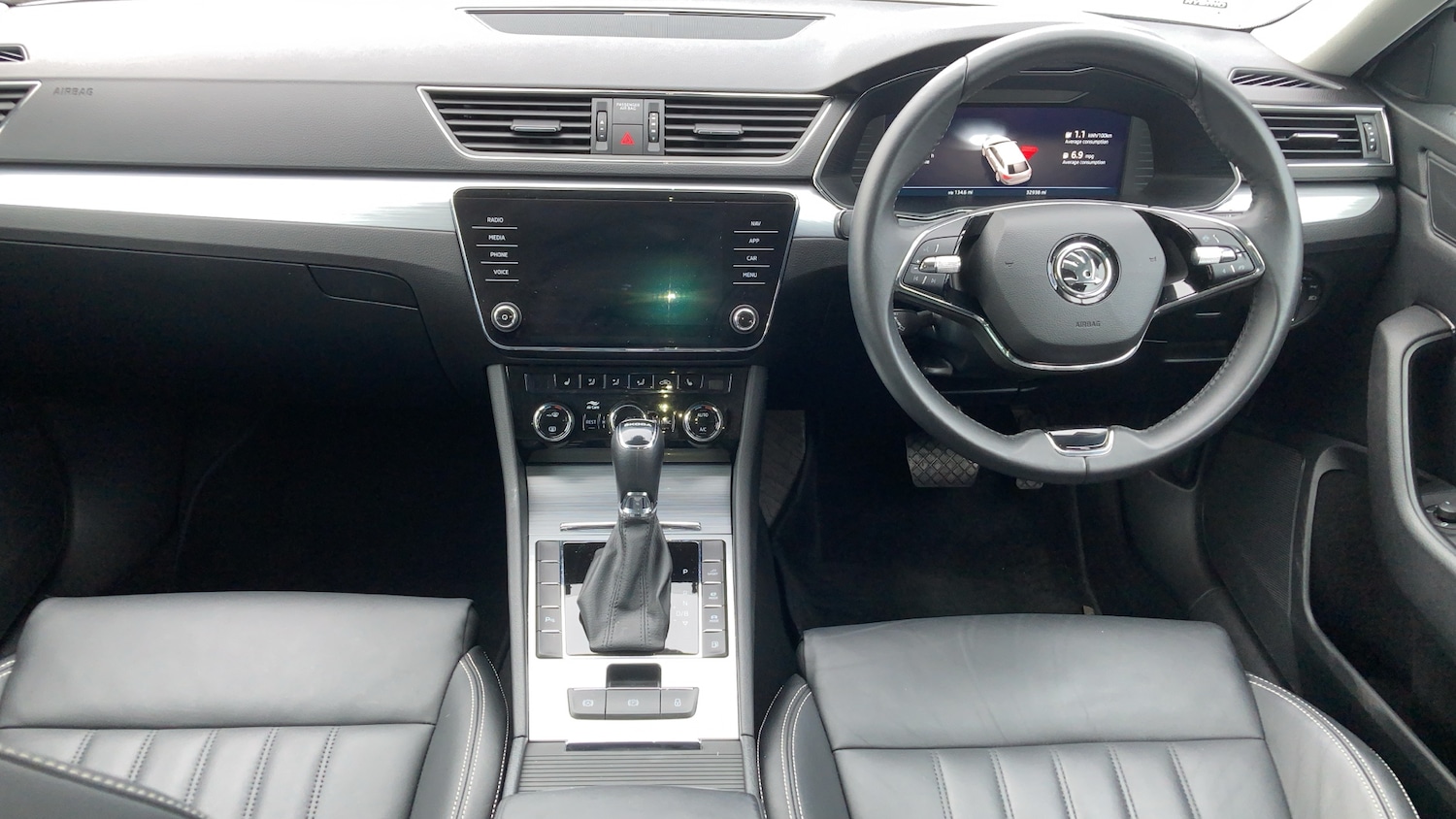 Used Skoda Superb 2023 for sale - 77273502: Photo 13