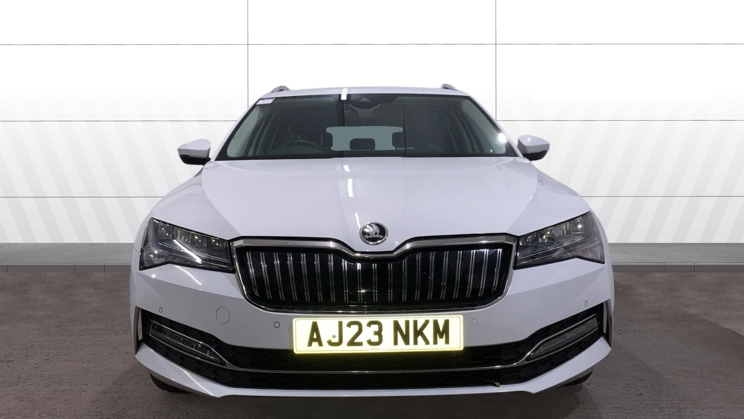 Used Skoda Superb 2023 for sale - 77273502: Photo 3