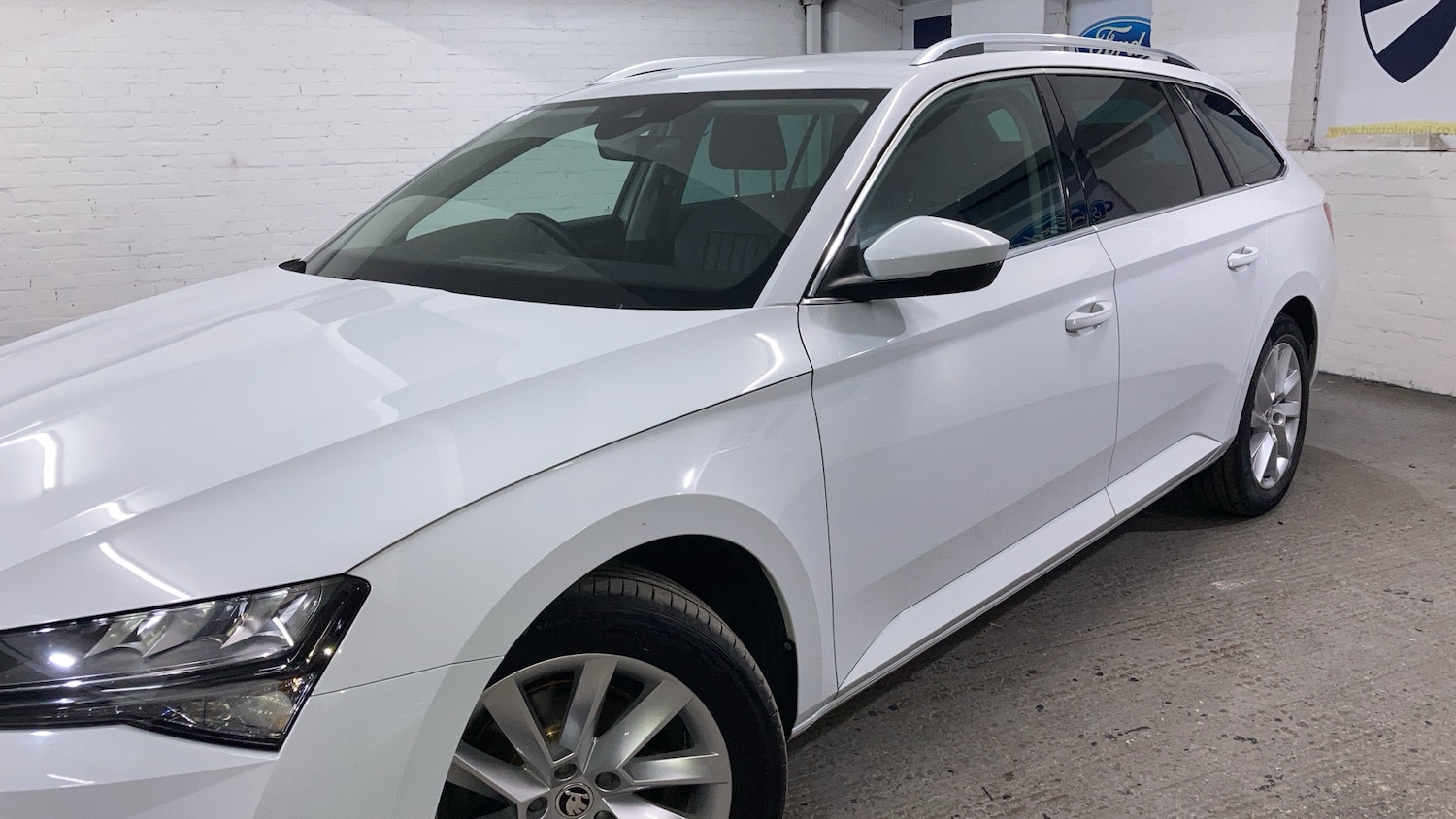 Used Skoda Superb 2023 for sale - 77273502: Photo 35
