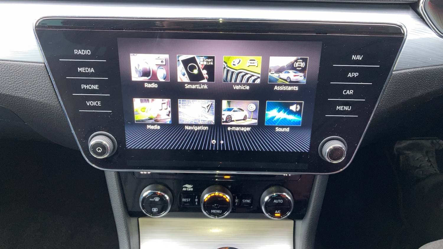 Used Skoda Superb 2023 for sale - 77273502: Photo 41