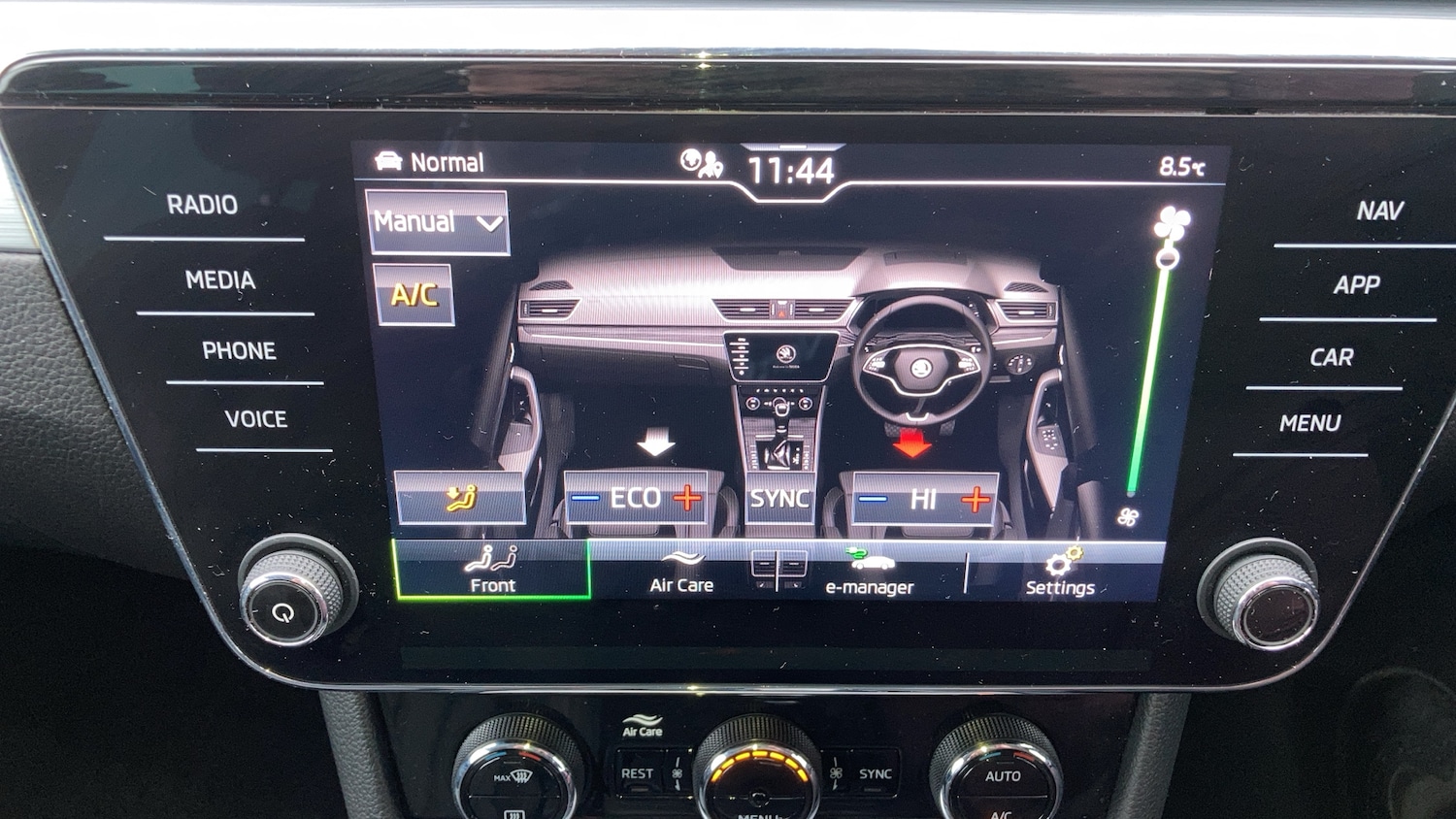 Used Skoda Superb 2023 for sale - 77273502: Photo 44