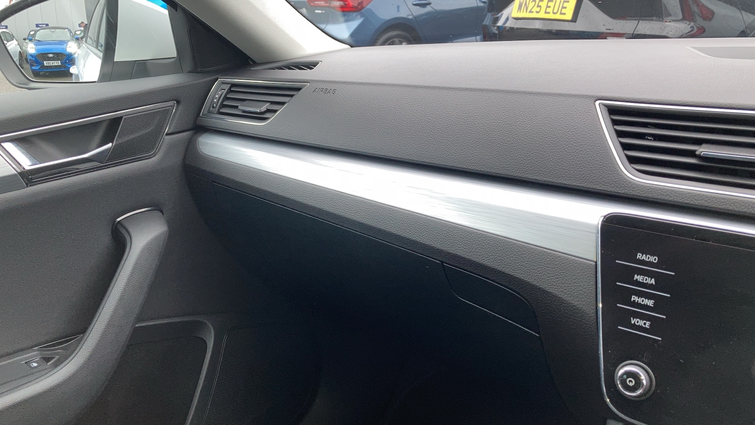 Used Skoda Superb 2023 for sale - 77273502: Photo 6