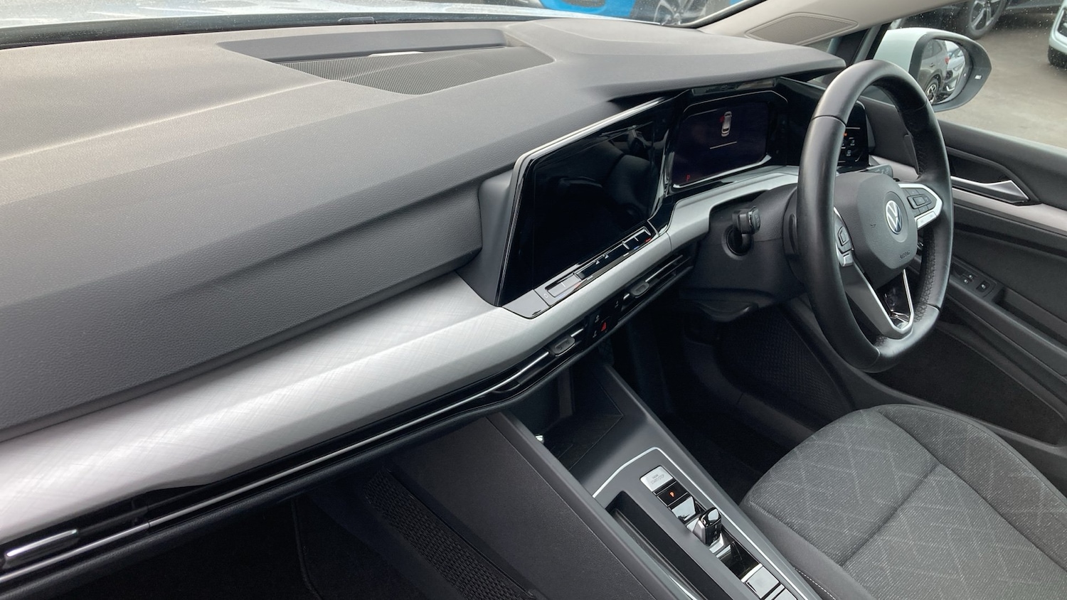 2020 Volkswagen Golf 1.5 eTSI 150 Life 5dr DSG Petrol Hatchback Hatchback Petrol - Picture 10 of 24