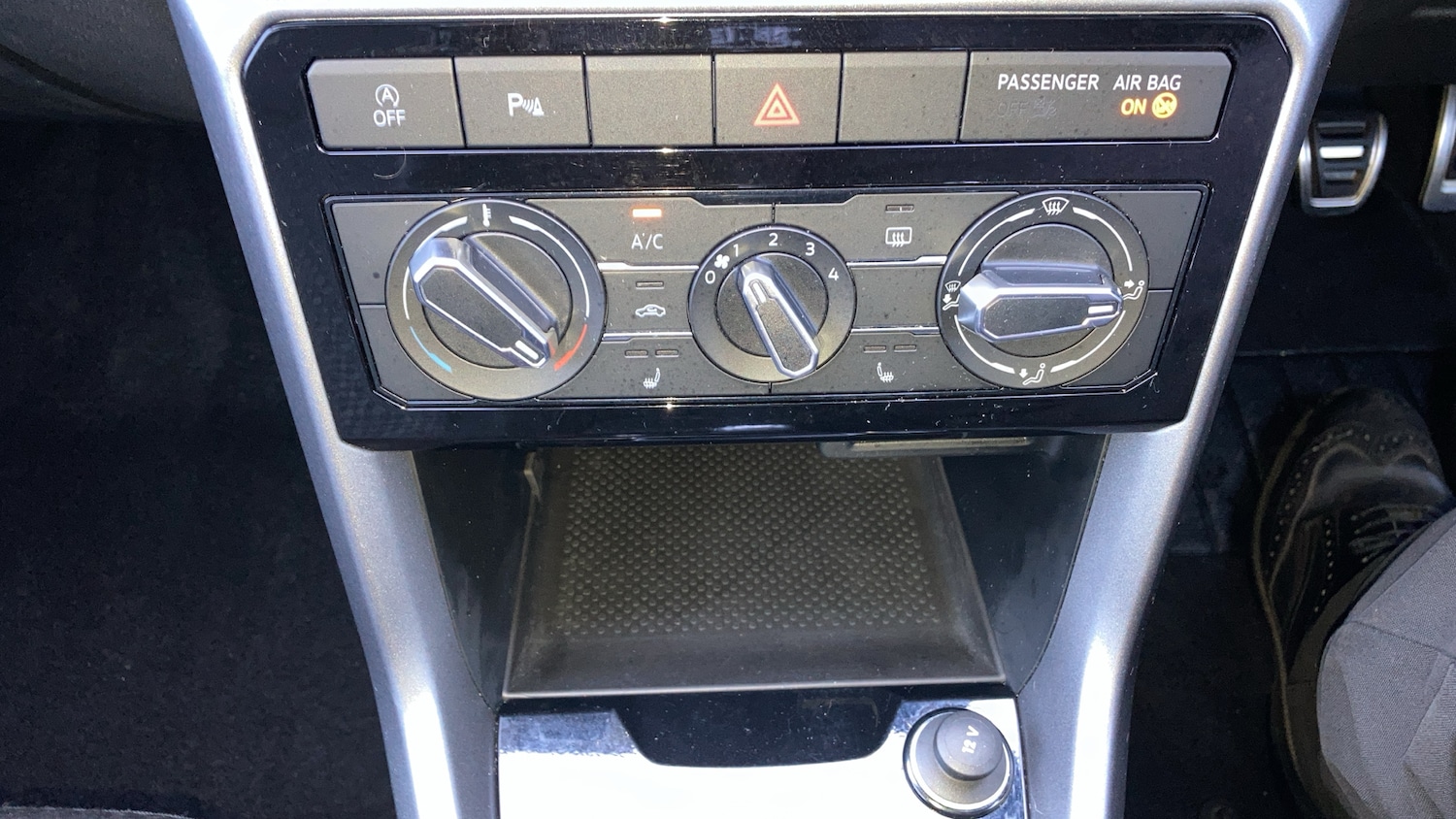 Used Volkswagen T-Cross 2021 for sale - 76354890: Photo 21