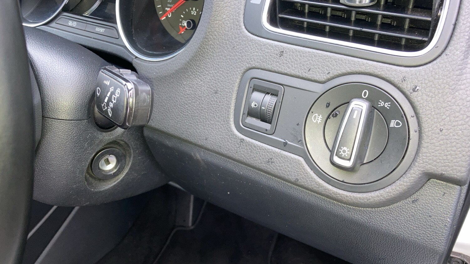 Used Volkswagen Polo 2015 for sale - 77462348: Photo 33