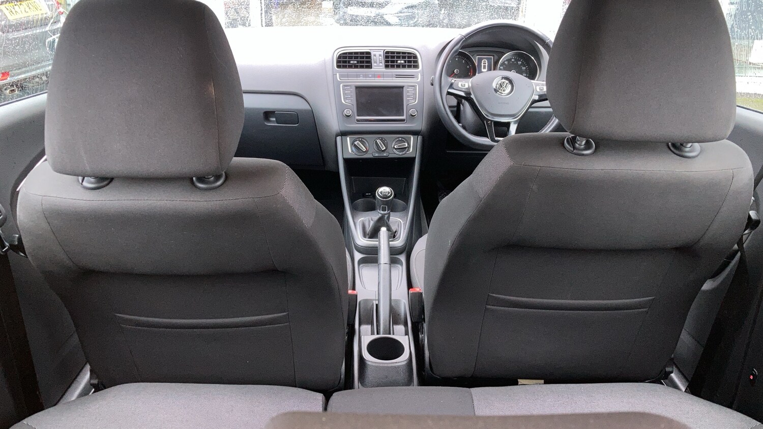 Used Volkswagen Polo 2015 for sale - 77462348: Photo 37