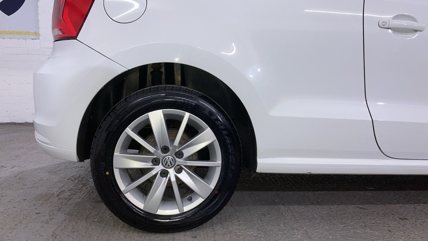 Used Volkswagen Polo 2015 for sale - 77462348: Photo 40