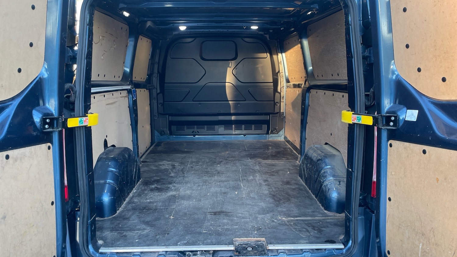 Used Ford Transit Custom 2020 for sale - 77112841: Photo 24