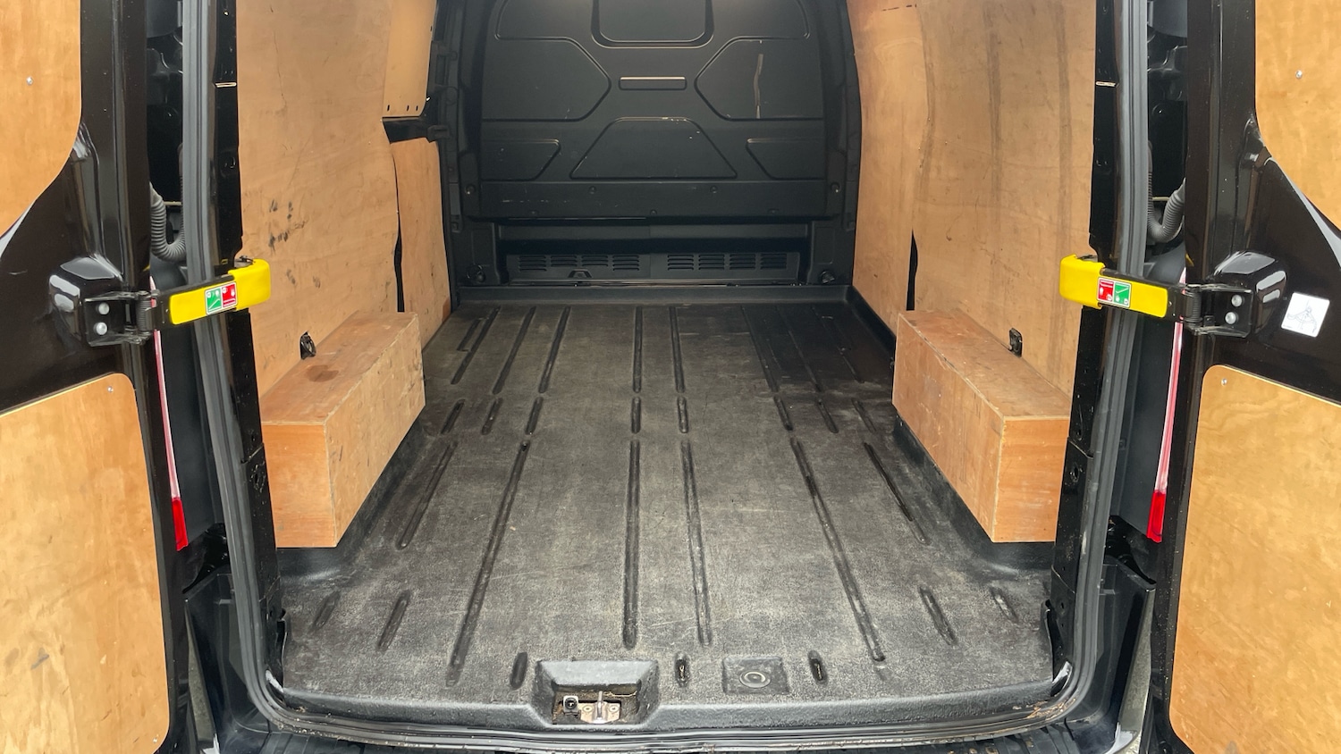 Used Ford Transit Custom 2023 for sale - 77848812: Photo 25