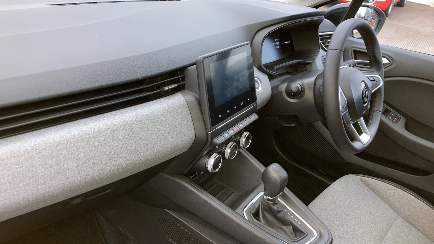 Used Renault Clio 2024 for sale - 77046124: Photo 10