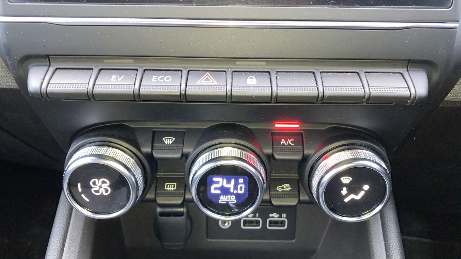 Used Renault Clio 2024 for sale - 77046124: Photo 16