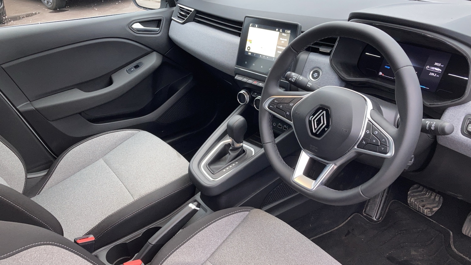 Used Renault Clio 2024 for sale - 77046124: Photo 17