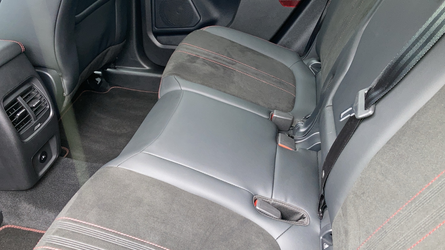 Used Ford Kuga 2025 for sale - 76653120: Photo 16