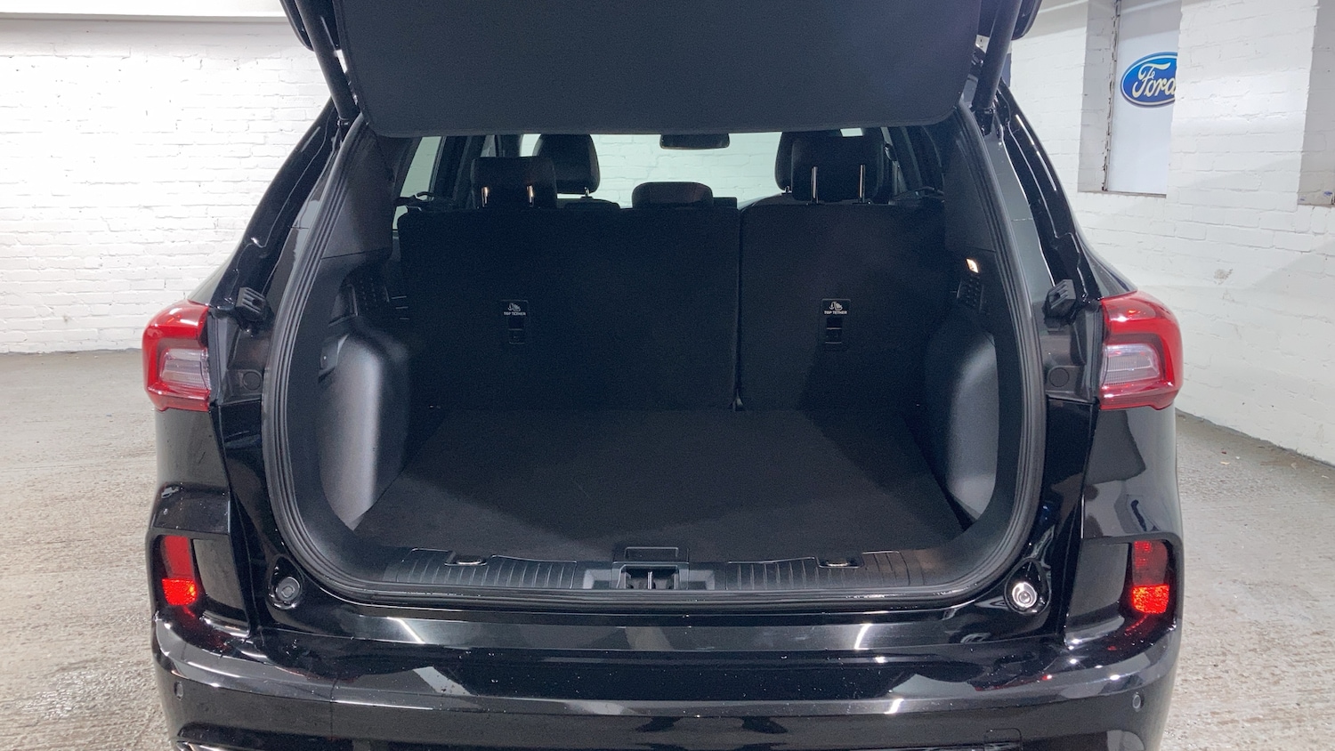 Used Ford Kuga 2025 for sale - 76653120: Photo 4