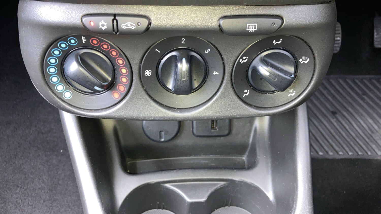 Used Vauxhall Corsa 2019 for sale - 77462353: Photo 19