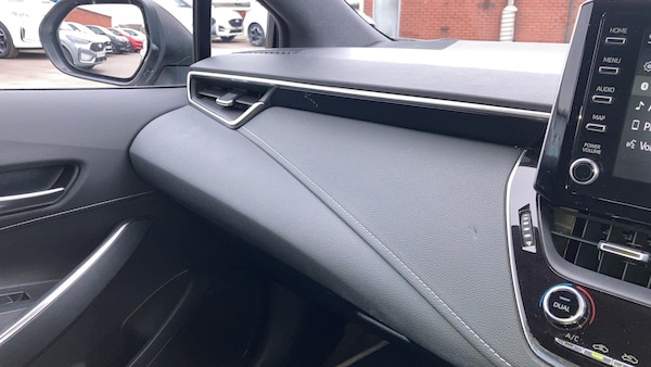 Used Toyota Corolla 2019 for sale - 76302088: Photo 6