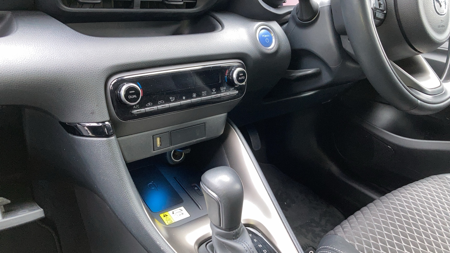 Used Mazda Mazda2 HYBRID 2023 for sale - 77545663: Photo 11