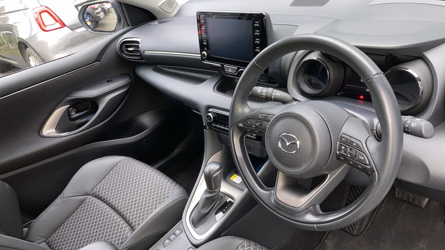 Used Mazda Mazda2 HYBRID 2023 for sale - 77545663: Photo 17