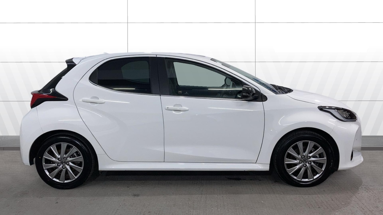 Used Mazda Mazda2 HYBRID 2023 for sale - 77545663: Photo 4