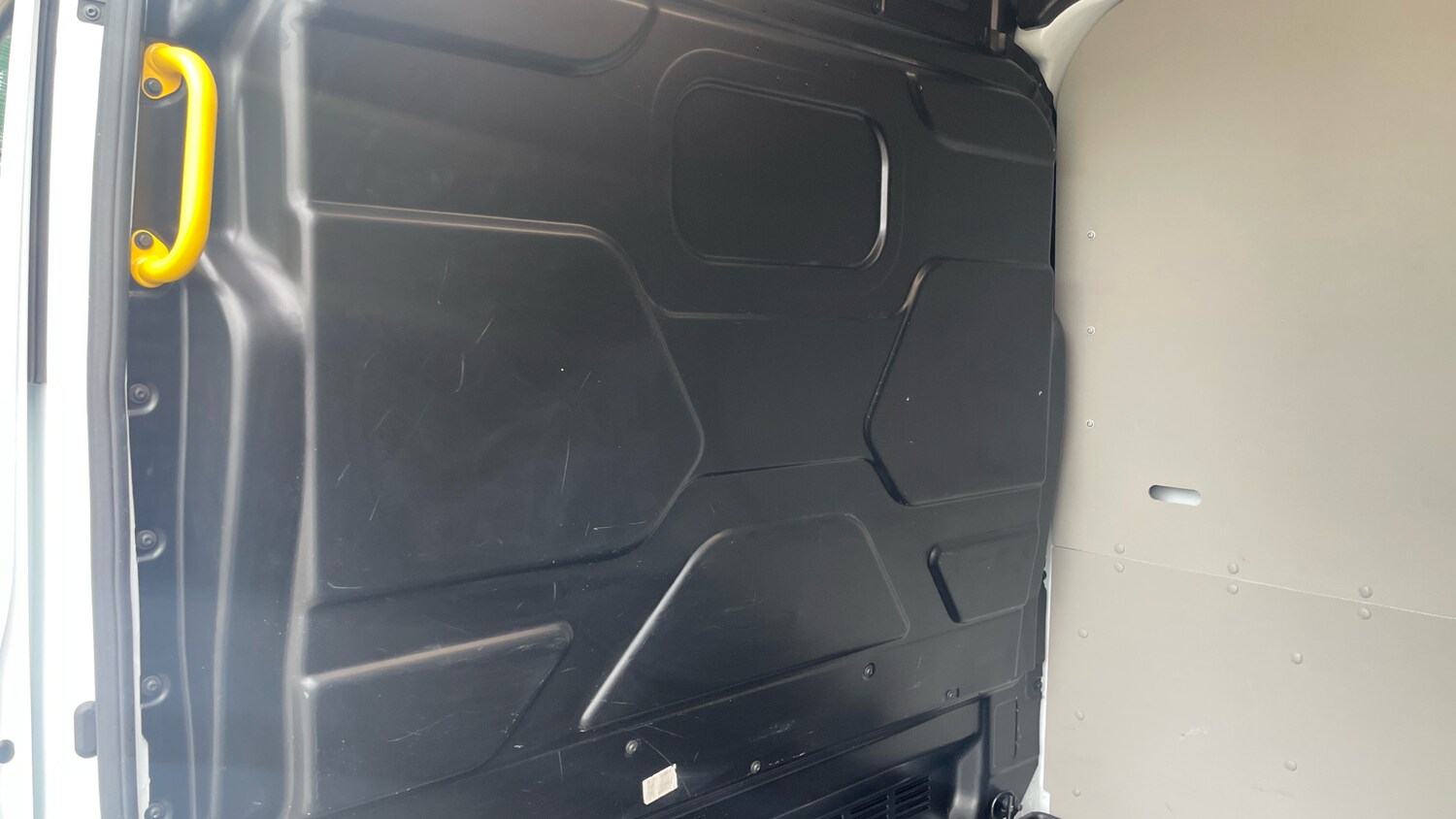 Used Ford Transit 2024 for sale - 76268172: Photo 18