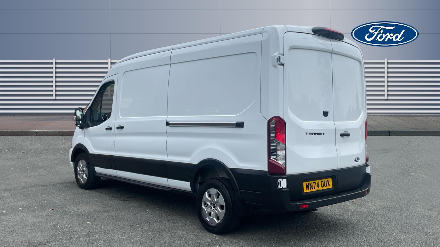 Used Ford Transit 2024 for sale - 76268172: Photo 2