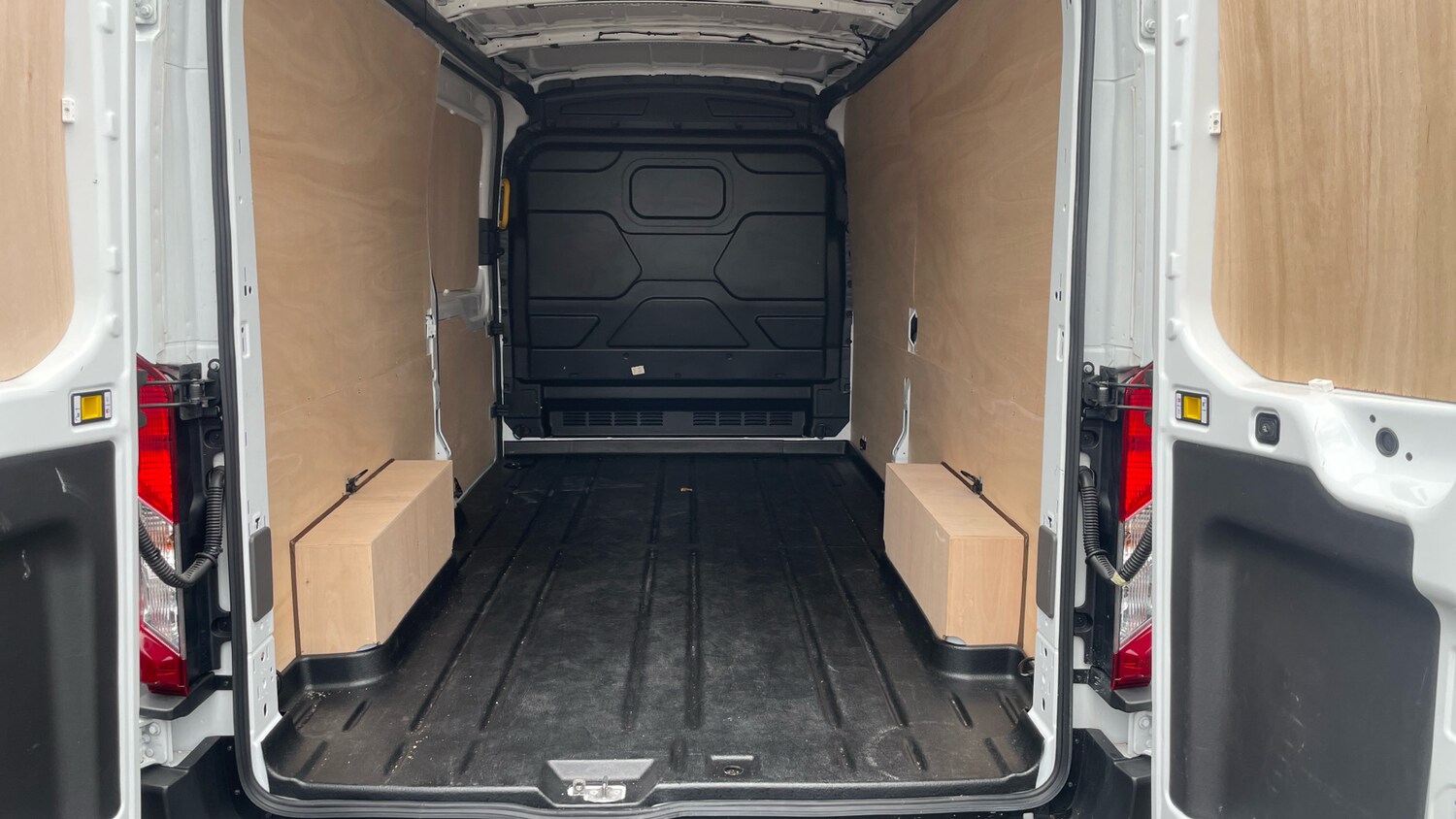 Used Ford Transit 2024 for sale - 76268172: Photo 43