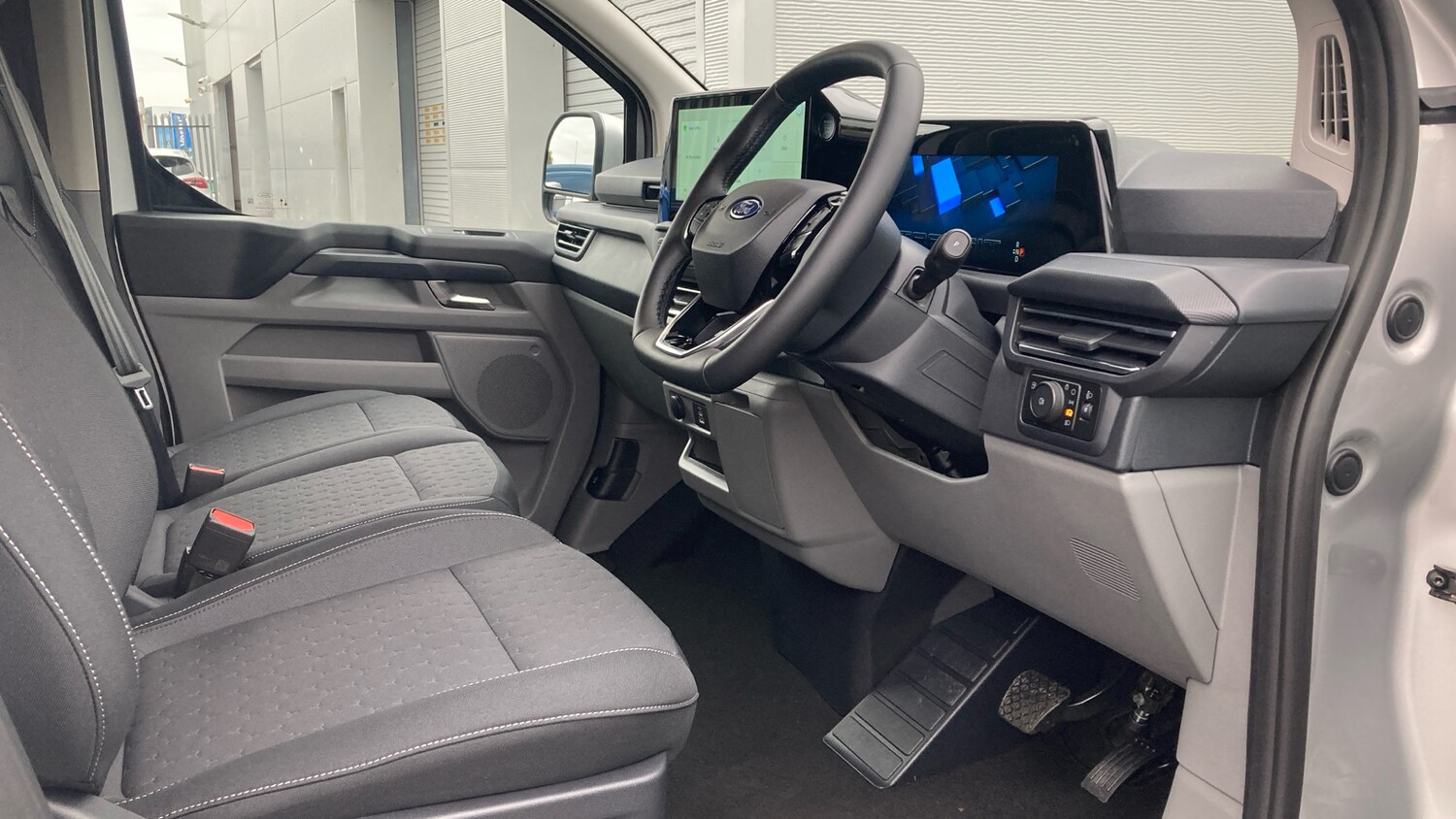 Used Ford Transit Custom 2025 for sale - 76319168: Photo 6