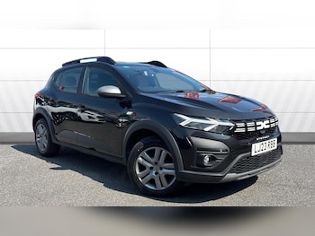 Used Dacia Sandero Stepway 2023 for sale - 79240405: Photo
