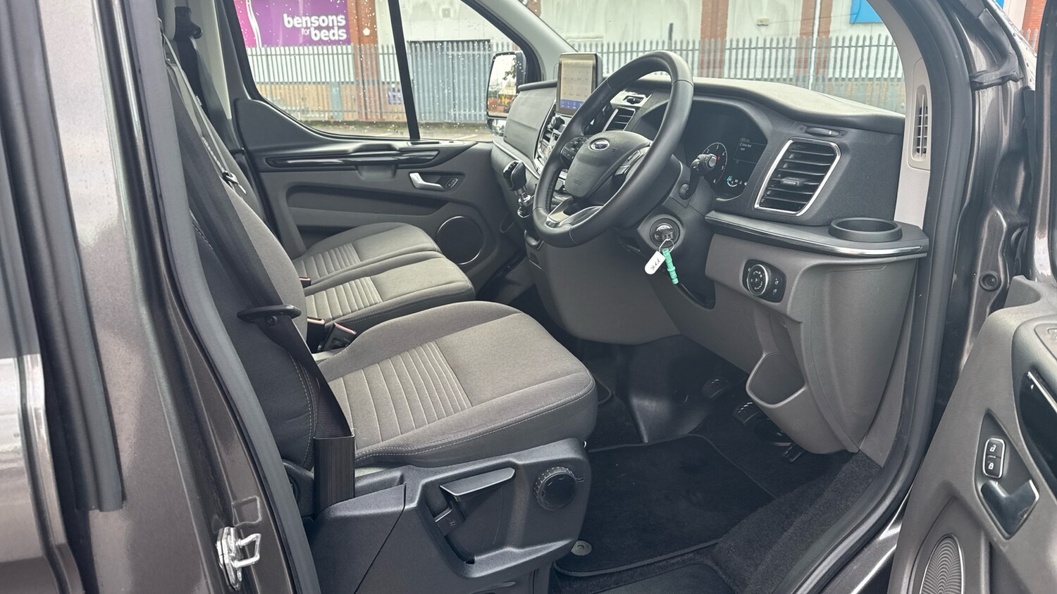 Used Ford Tourneo Custom 2023 for sale - 76352920: Photo 4