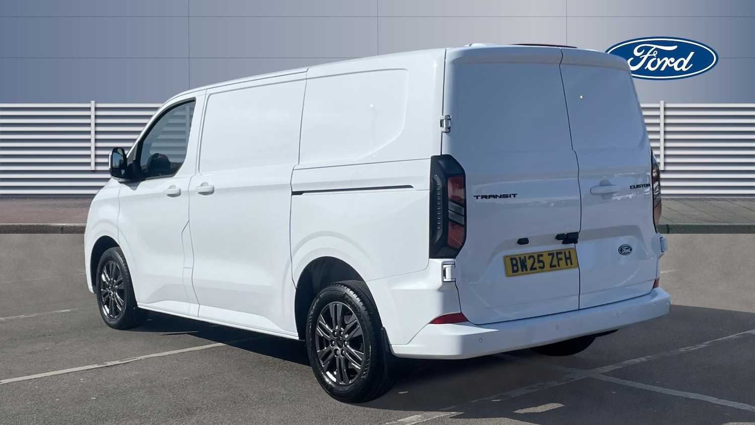 Used Ford Transit Custom 2025 for sale - 78065008: Photo 2