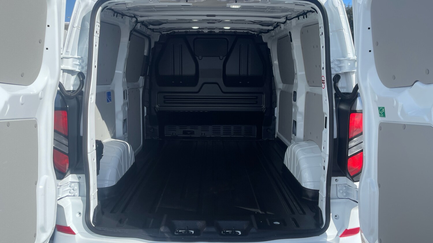 Used Ford Transit Custom 2025 for sale - 78065008: Photo 23