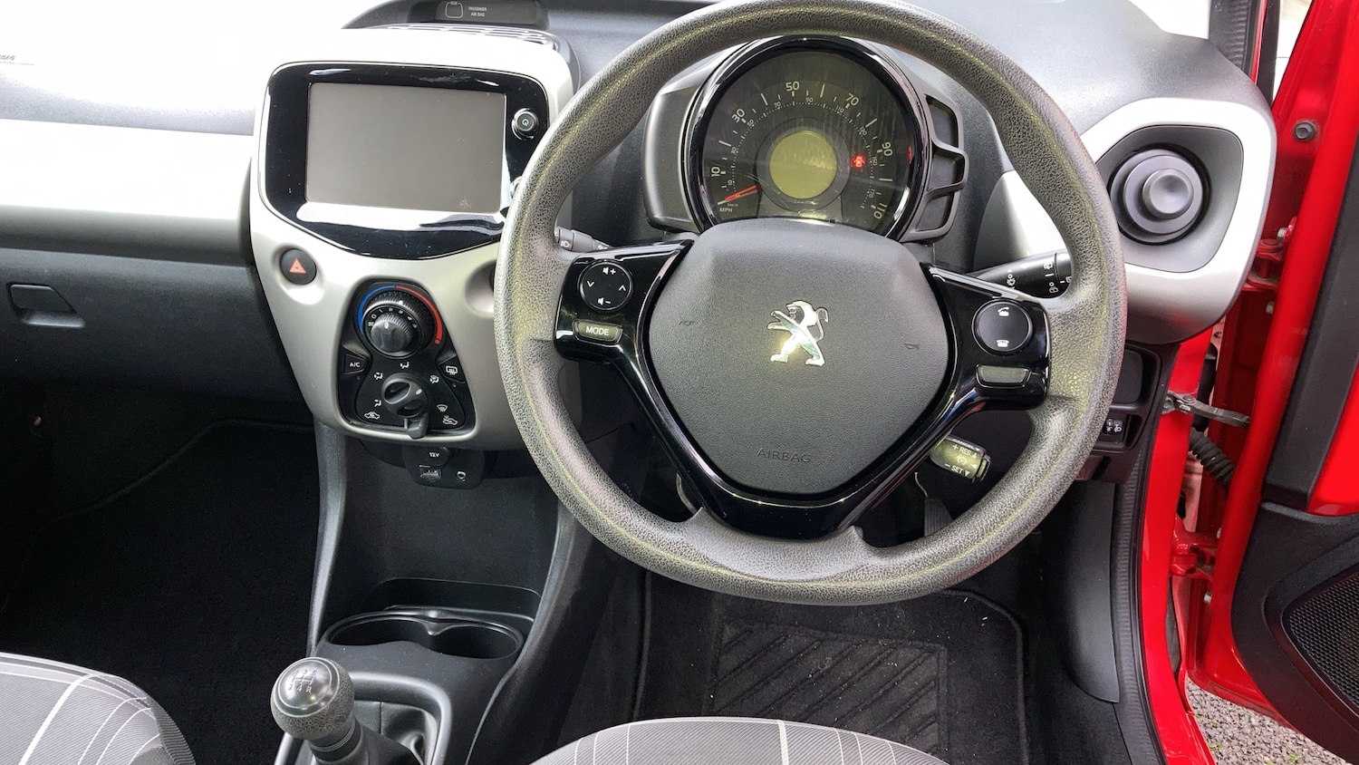 Used Peugeot 108 2017 for sale - 77032772: Photo 12