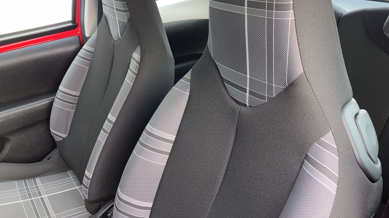 Used Peugeot 108 2017 for sale - 77032772: Photo 14