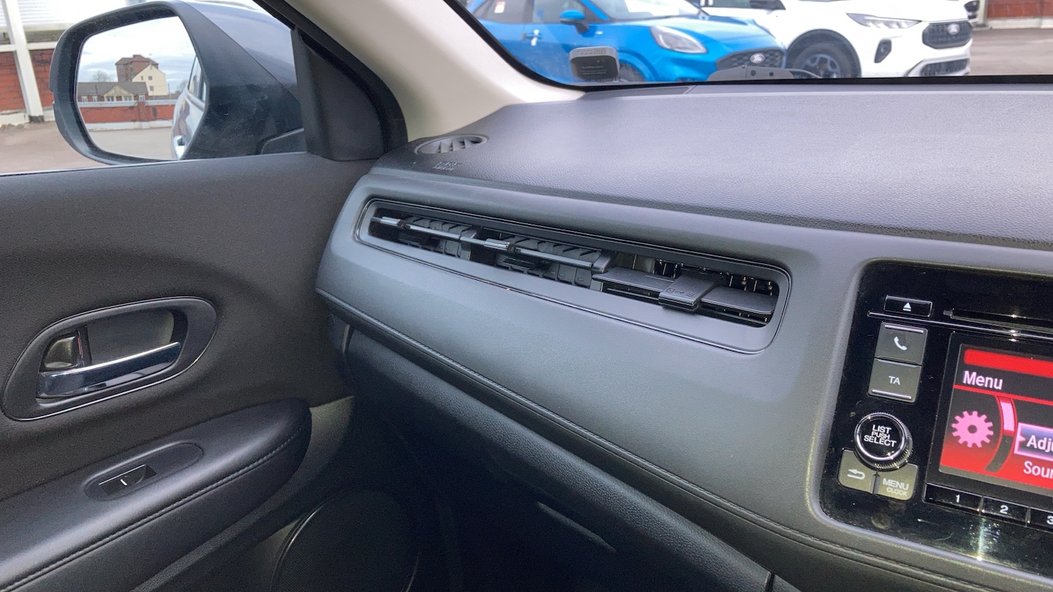 Used Honda HR-V 2016 for sale - 77076965: Photo 36