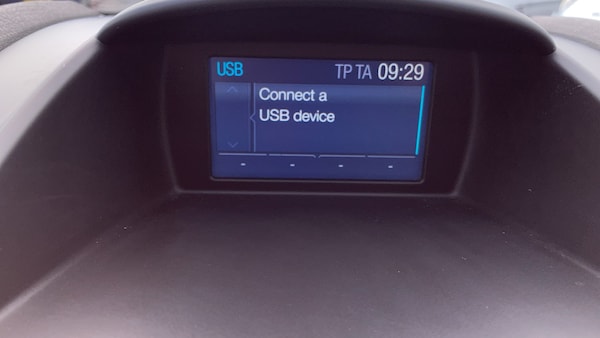 Used Ford Fiesta 2017 for sale - 76209221: Photo 21