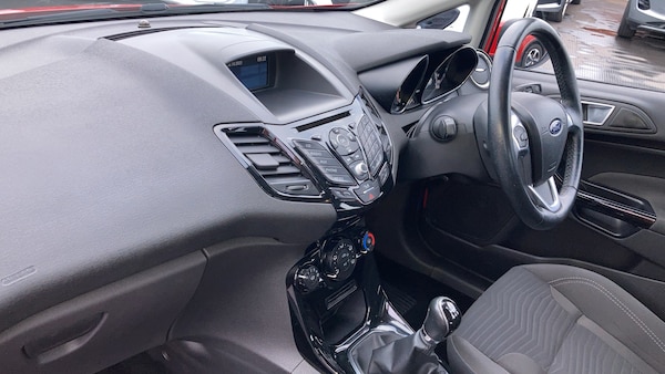 Used Ford Fiesta 2017 for sale - 76209221: Photo 8