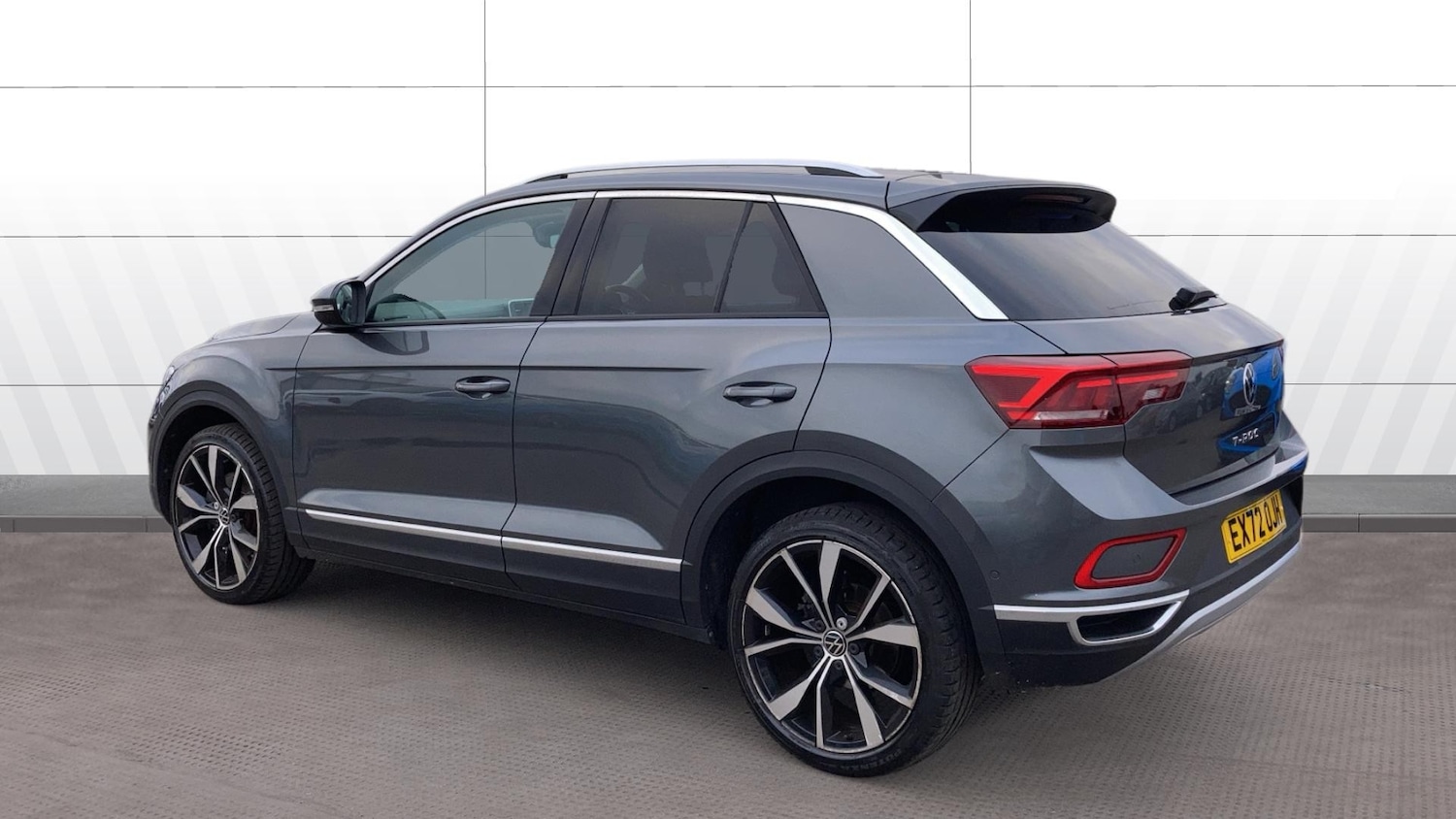 Used Volkswagen T-Roc 2022 for sale - 77077796: Photo 2