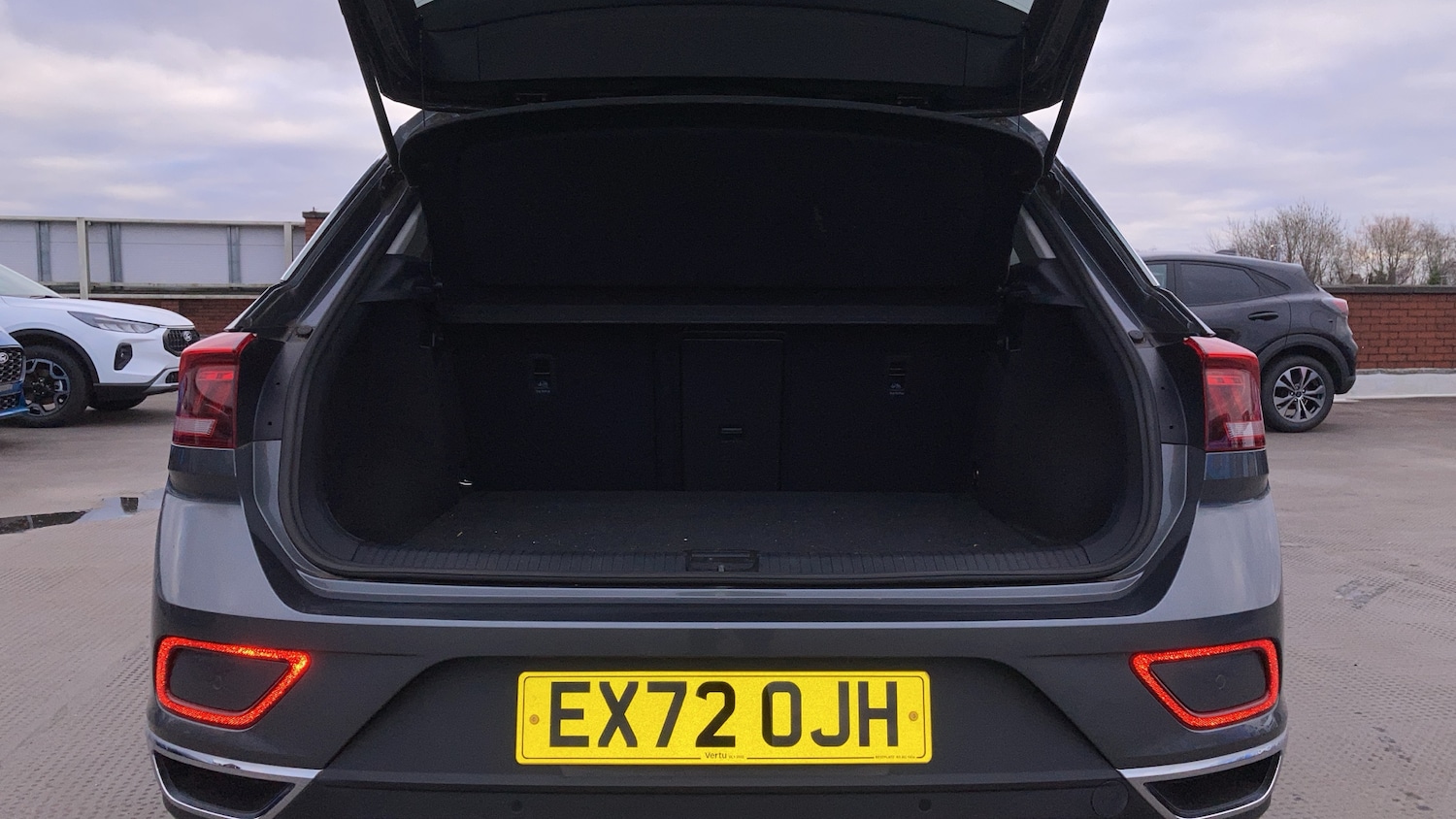 Used Volkswagen T-Roc 2022 for sale - 77077796: Photo 25