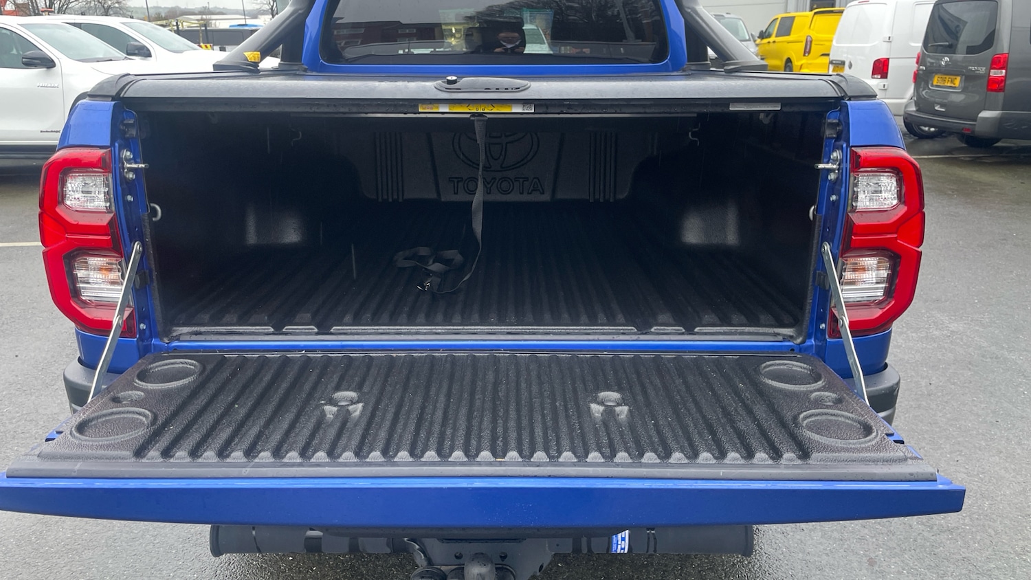 Used Toyota Hilux 2022 for sale - 77844580: Photo 12