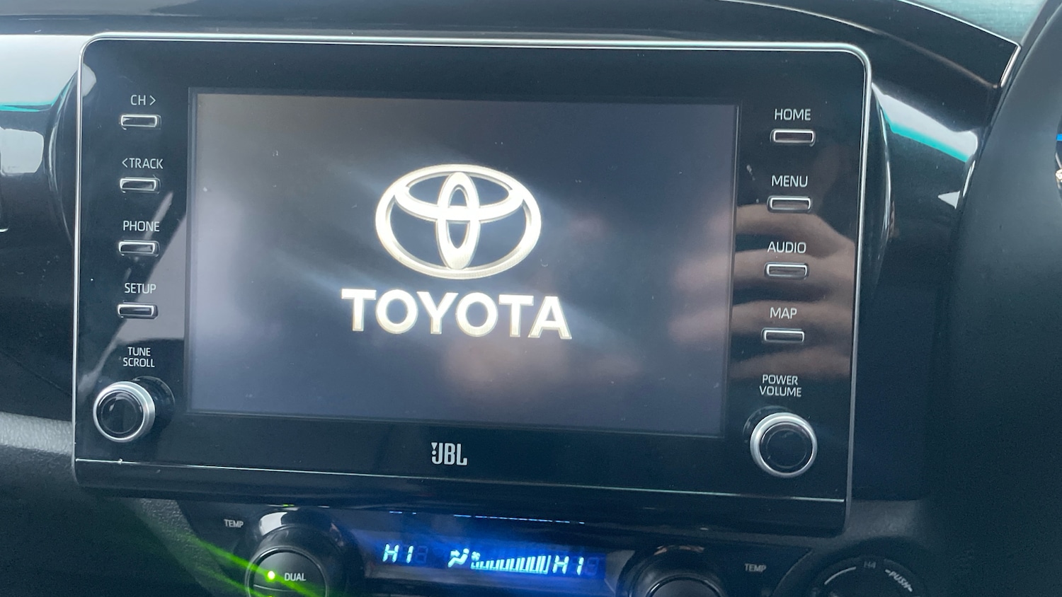 Used Toyota Hilux 2022 for sale - 77844580: Photo 15