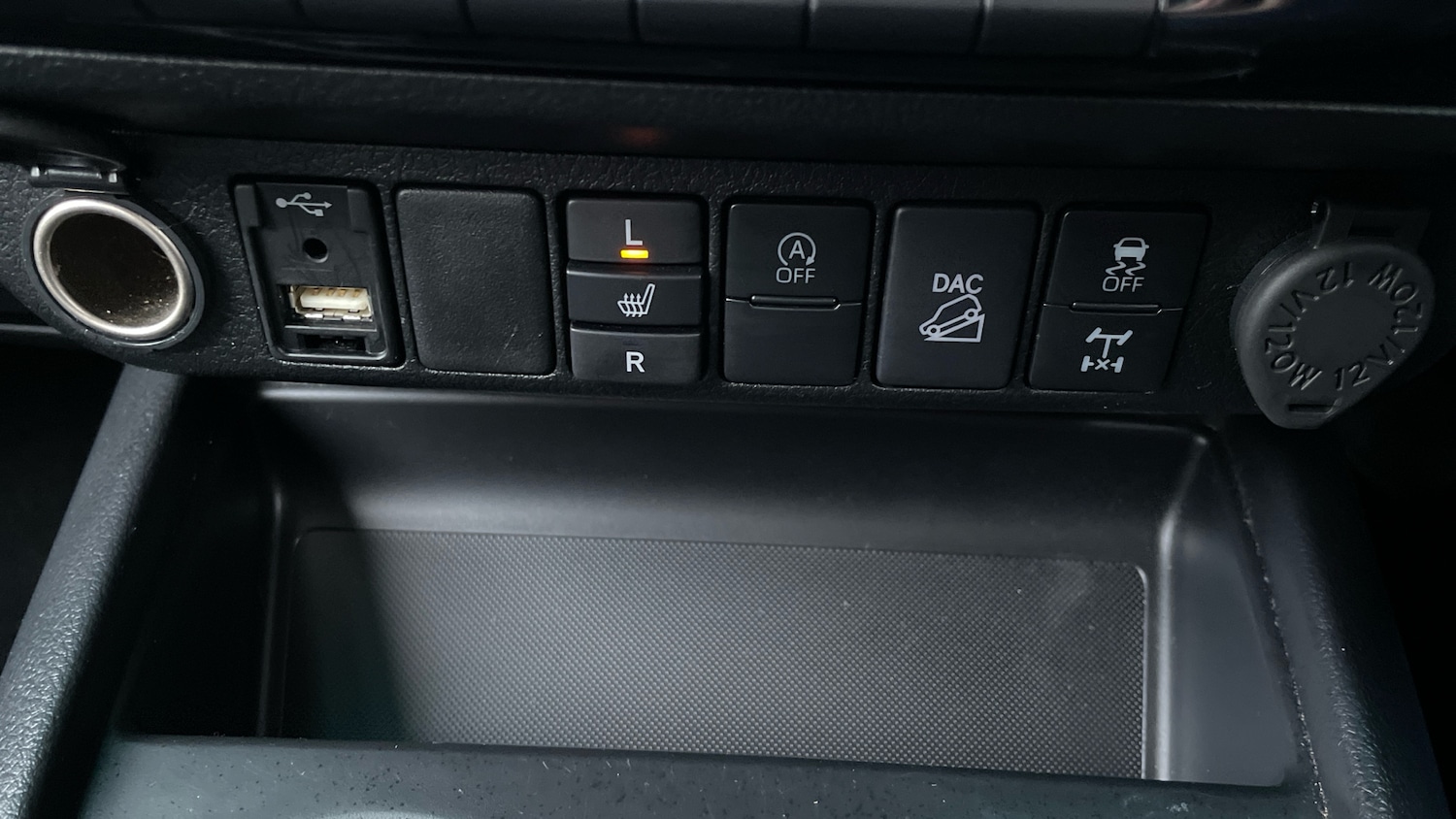 Used Toyota Hilux 2022 for sale - 77844580: Photo 30