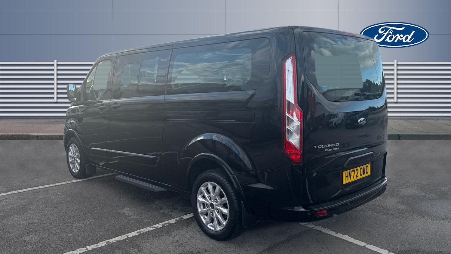 Used Ford Tourneo Custom 2022 for sale - 76352417: Photo 2